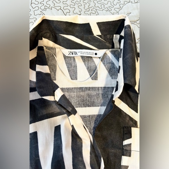 ZARA Twist Crop Charcoal/Cream Abstract Tropical Print Resort Wear Top Sz XS🧡 - Picture 8 of 13